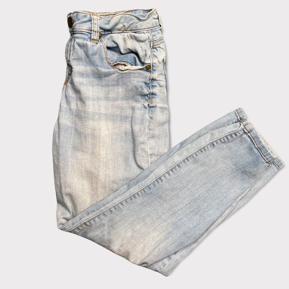 Makers | Light Wash Jeans